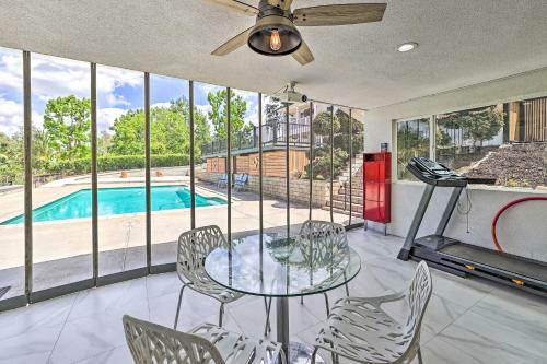 Stylish Riverside Retreat With Patio And Fire Pit