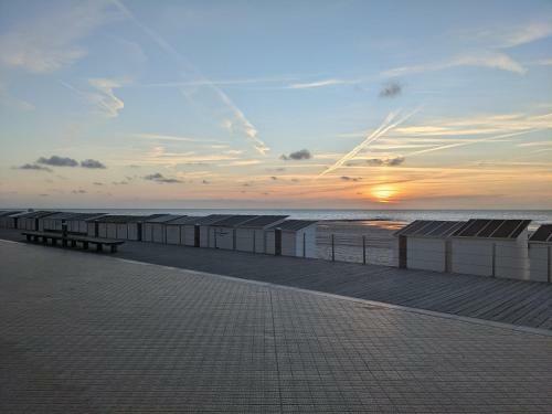 Apartamento Studio Sun South-semi Seaview-sea At 15meter-ostend