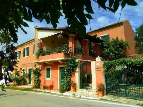 Magda's Traditional House