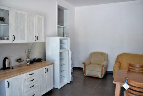 Villa Matea With Pool