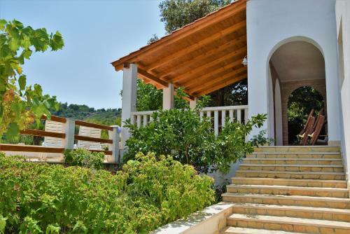Villa Matea With Pool