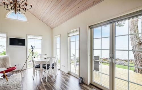 Stunning Home In Lidk�ping With 3 Bedrooms