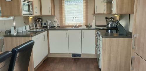 Lakeside Cotswold Holiday Home