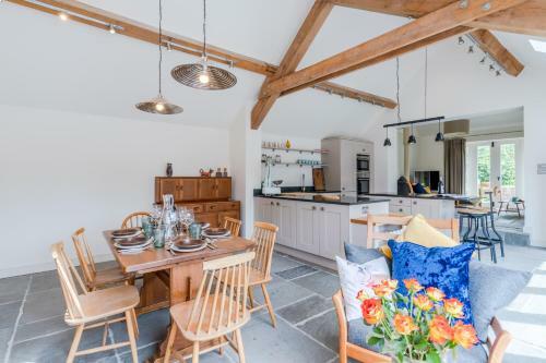 The Barn At Kington Grange