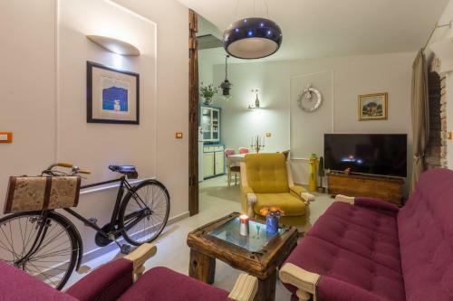 Charming Apartment Alba Premium