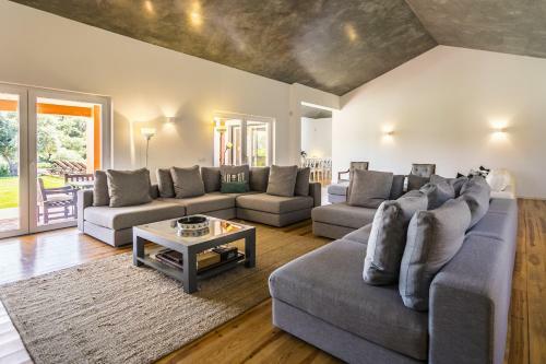 Villa Grandola Mountain Paradise By Cadenzalux