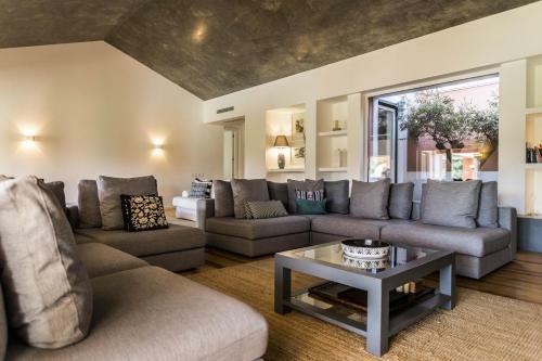 Villa Grandola Mountain Paradise By Cadenzalux