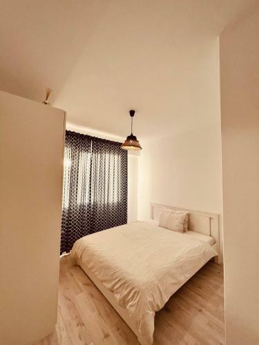 Lovely Simple And Classy - 2 Rooms Apartment
