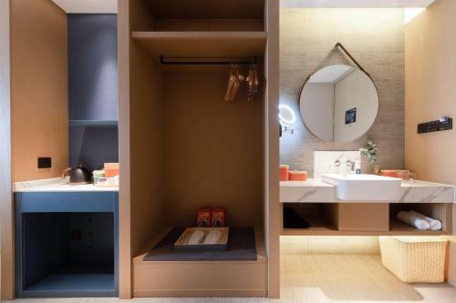 Atour Hotel Qingdao Cbd Hangzhou Road