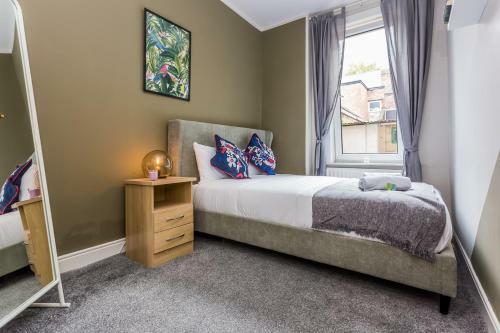 Apartamento ?lovely 2 Bed Flat ? Wifi ? Nr Avondale Park?