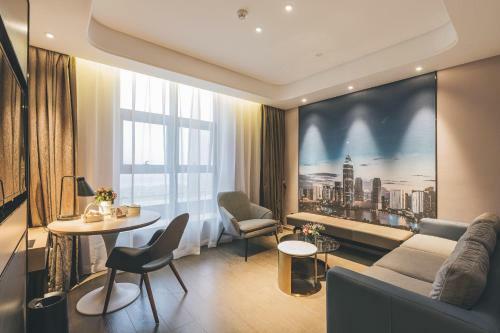 Atour Hotel Shaoxing Shangyu E-travel Town