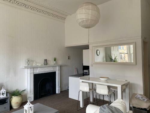 Captivating Apartment In Glasgow Westend Uk