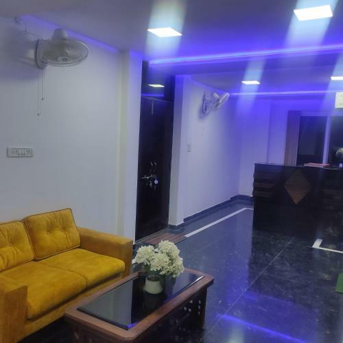 Hotel Holiday Inn By Wb Inn