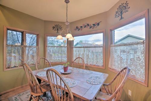 Charming Home With Yard About 12 Mi To Fort Collins
