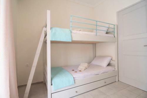 Filrose Sea View Apartment By Travelpro Services