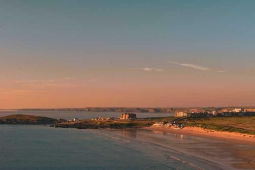 Sea-renity, Stunning Beach House With Coastal Views