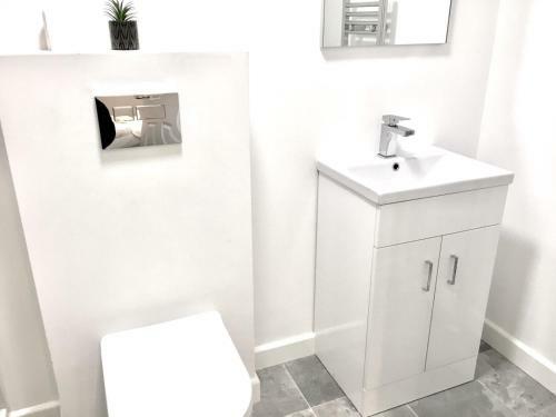 Hostal Luxurious Room With En-suite 3