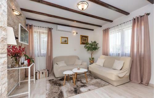 Nice Home In Bibinje With 2 Bedrooms