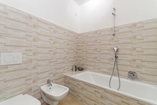 Apartamento Como Lake Cosy Flat With Garden And Parking