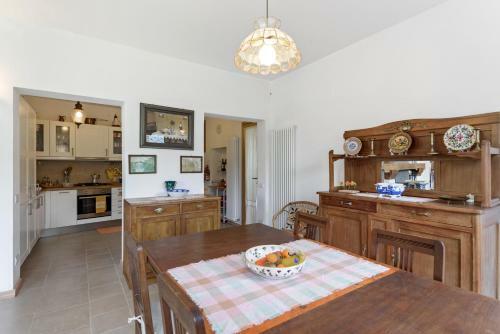 Apartamento Como Lake Cosy Flat With Garden And Parking