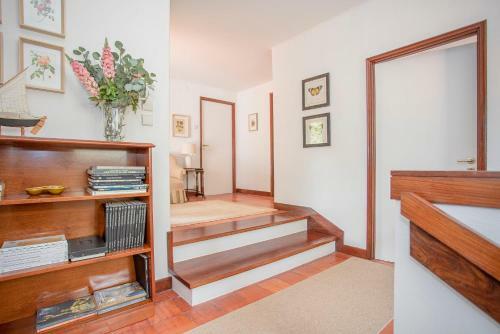 Liiiving In Moledo - Beach & Garden Villa