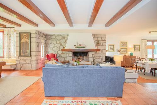 Liiiving In Moledo - Beach & Garden Villa