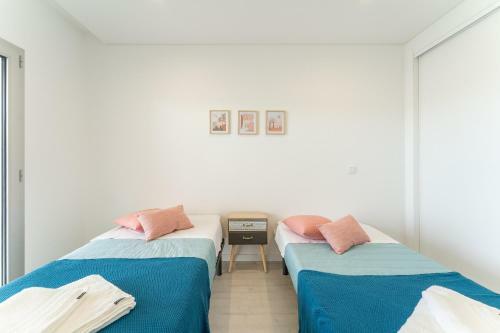 T2 Elia Apartment
