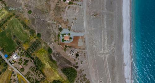 G & M Beach House