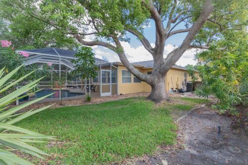 Sunny Days Bradenton Pool Home Minutes From Local Beaches Home