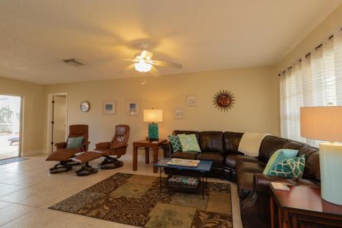 Sunny Days Bradenton Pool Home Minutes From Local Beaches Home