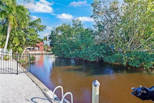 Hostal Intracoastal Bliss Studio Water Front Paradise