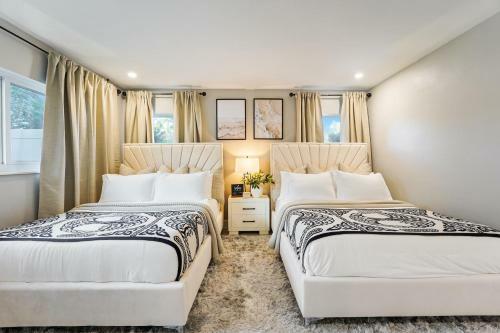 Palisades By Jadoreluxe L Oasis Pool And Waterview