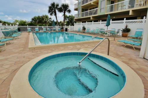 Water View 404