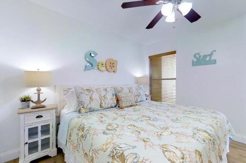 Belleair Beach Club 213