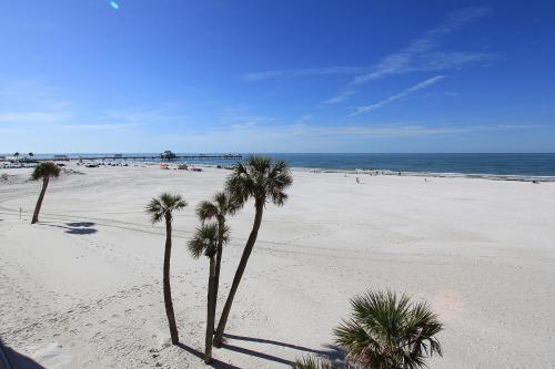 Mandalay Beach Club San Marco 403