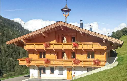 Amazing Apartment In Volders With 2 Bedrooms