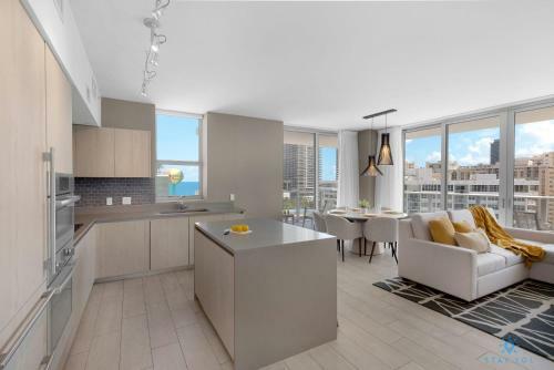 5 Amenities Wrap Around Balcony 2br Insane Amenities