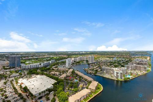 5 Amenities Luxury 1br Front Intracoastal View Balcony Infinity Edge Pool