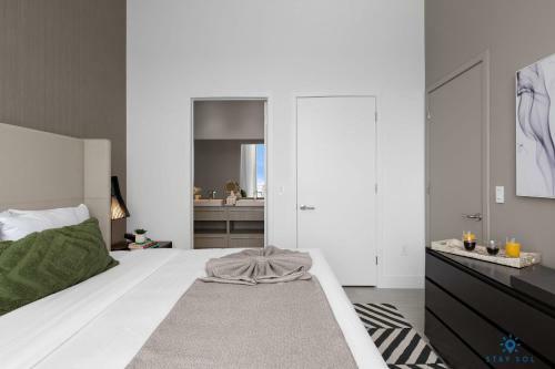 5 Amenities Luxury 1br Front Intracoastal View Balcony Infinity Edge Pool