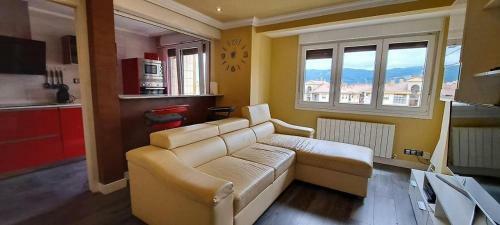 Bilbao Airport Apartment By Aston Rentals