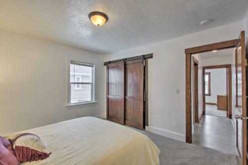 Convenient Preston Retreat With Private Yard!