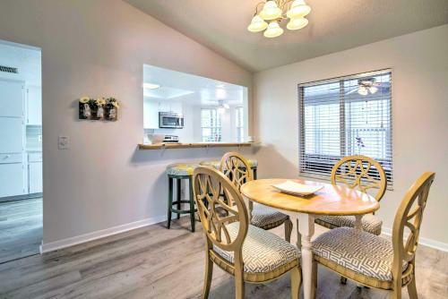 Spring Hill Bungalow With Heated Pool And Lanai!