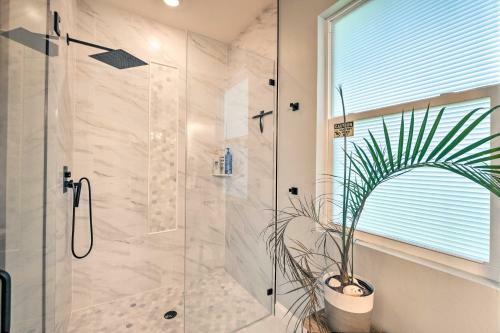 Venice Home With Beach Nearby And Walk To Park!
