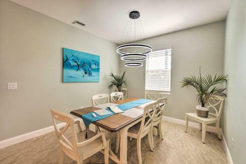 Venice Home With Beach Nearby And Walk To Park!