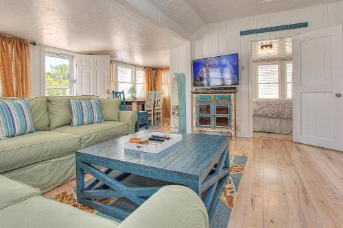 Seaspray Beach Cottage B