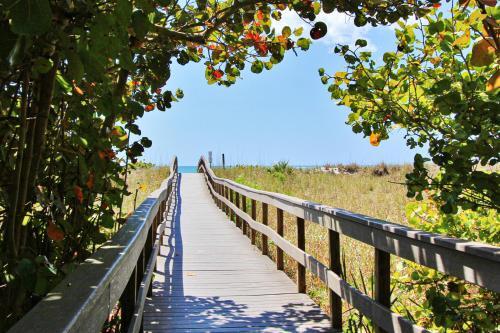 Seaspray Beach Cottage B