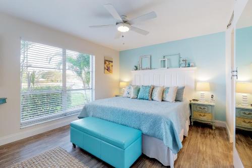 Madeira Beach Yacht Club 329b
