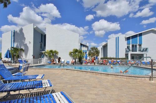 Madeira Beach Yacht Club 329b