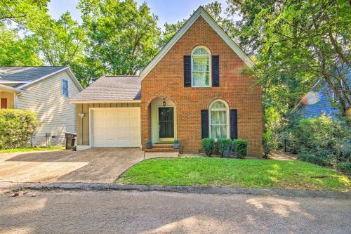 Chic Georgia Gem Less Than 2 Mi To Masters Golf Club!
