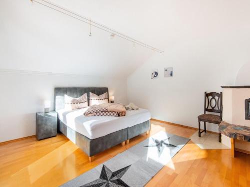 Spectacular Apartment In L�ngenfeld With 3 Balconies